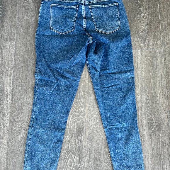 Abercrombie Skinny Jeans - Picture 2 of 3